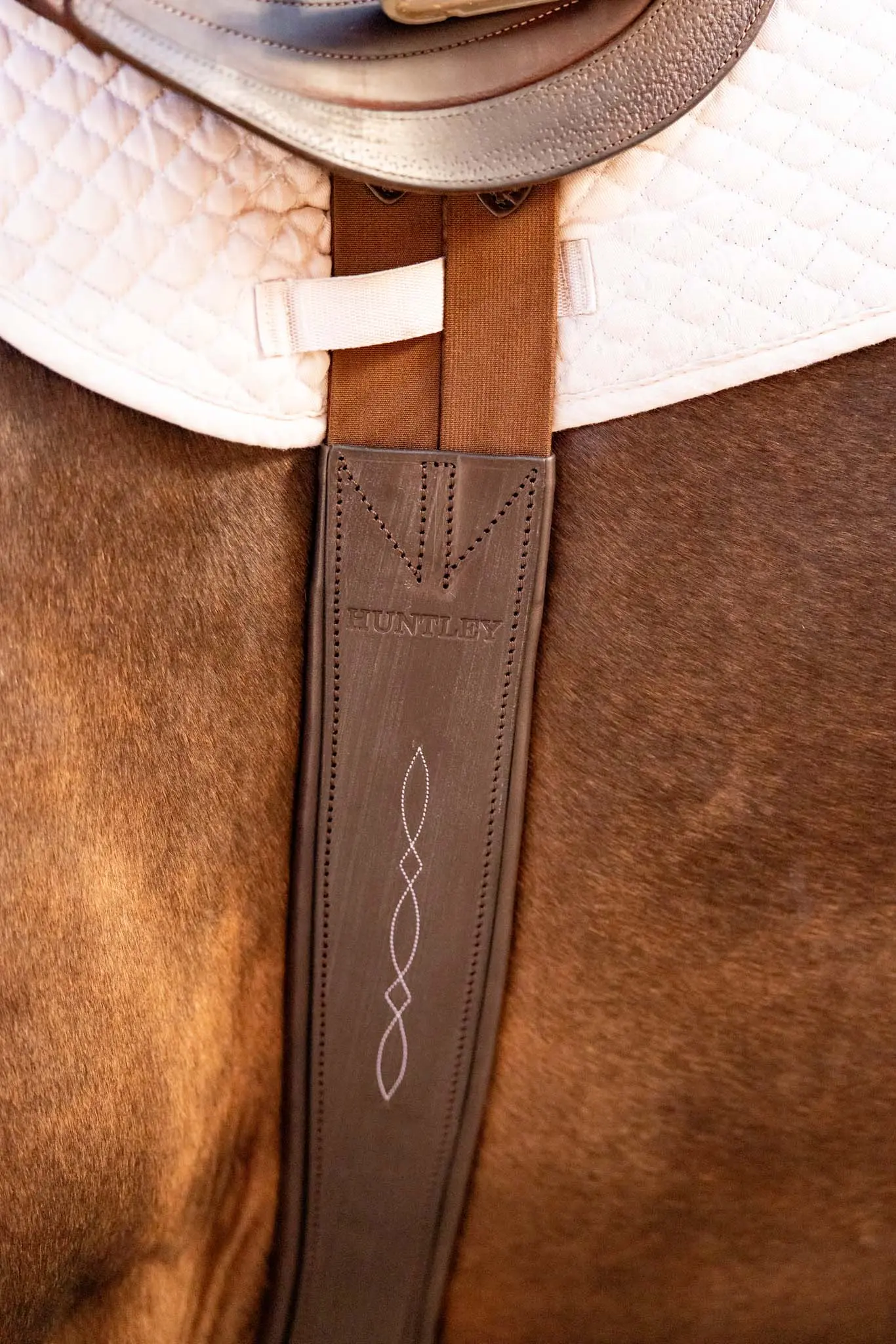 Huntley Equestrian Sedgwick Leather Fancy Stitched Padded Leather Contour Shaped Girth with Double End Elastic - Image 3