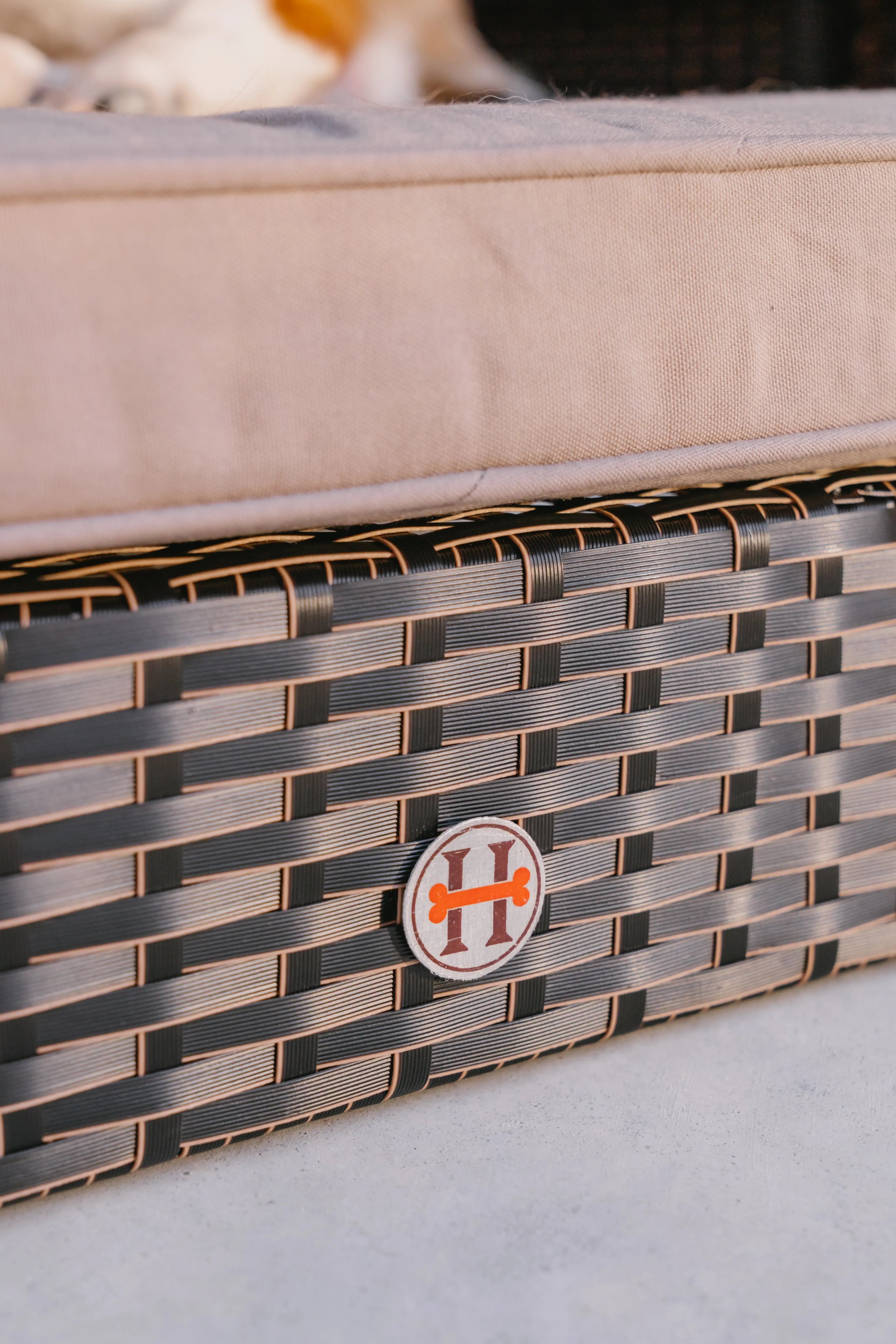 Huntley Pet Rattan Wicker Indoor Outdoor Cabana Raised Pet Bed - Image 6