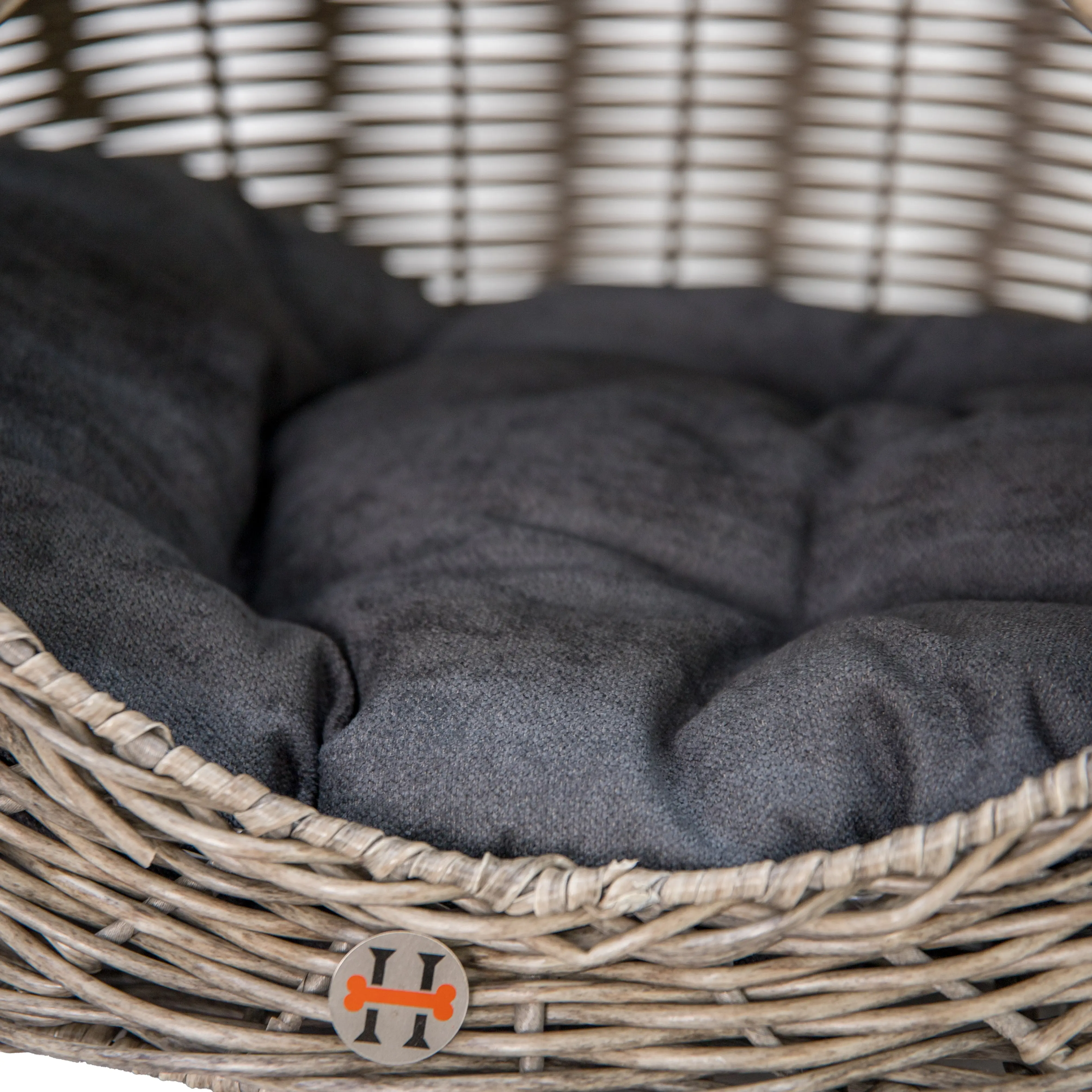 Huntley Pet Wicker Cat Shaped Play House Pet Bed with Cushion - Image 6